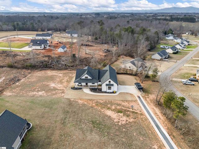 459 Gramling School Road, Inman, SC 29349