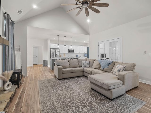 459 Gramling School Road, Inman, SC 29349