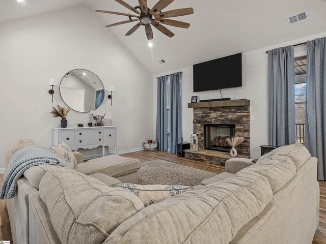 459 Gramling School Road, Inman, SC 29349