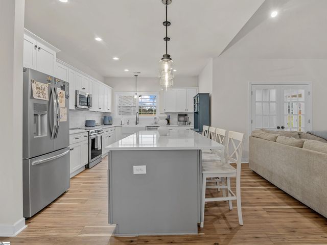 459 Gramling School Road, Inman, SC 29349