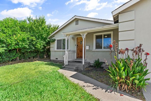 6204 Dewar Way, North Highlands, CA 95660