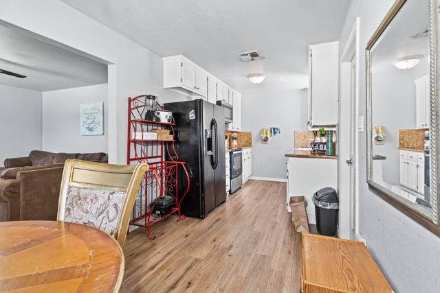 6204 Dewar Way, North Highlands, CA 95660