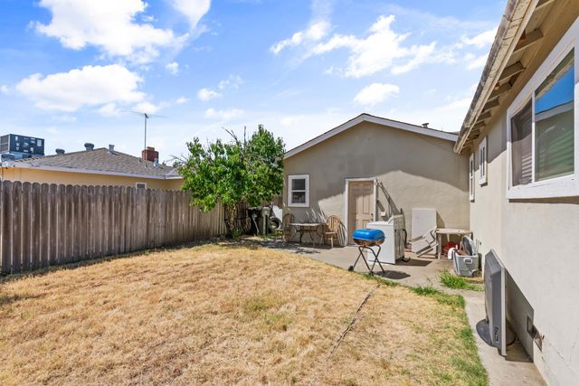 6204 Dewar Way, North Highlands, CA 95660