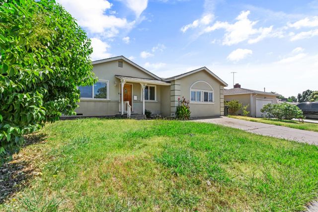 6204 Dewar Way, North Highlands, CA 95660