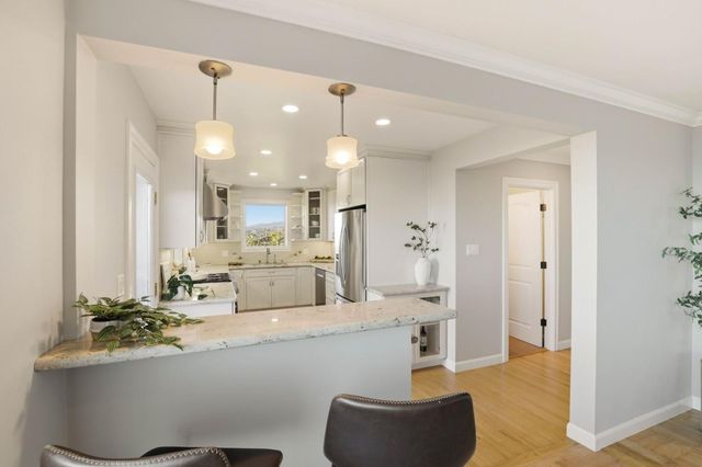 1049 Buckland Avenue, San Carlos, CA 94070