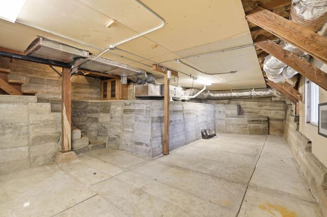 1049 Buckland Avenue, San Carlos, CA 94070