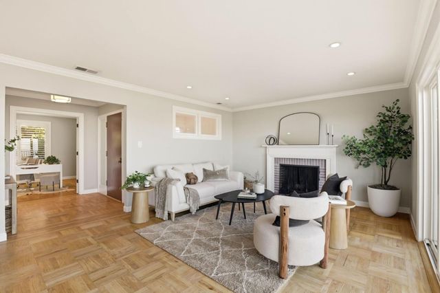 1049 Buckland Avenue, San Carlos, CA 94070