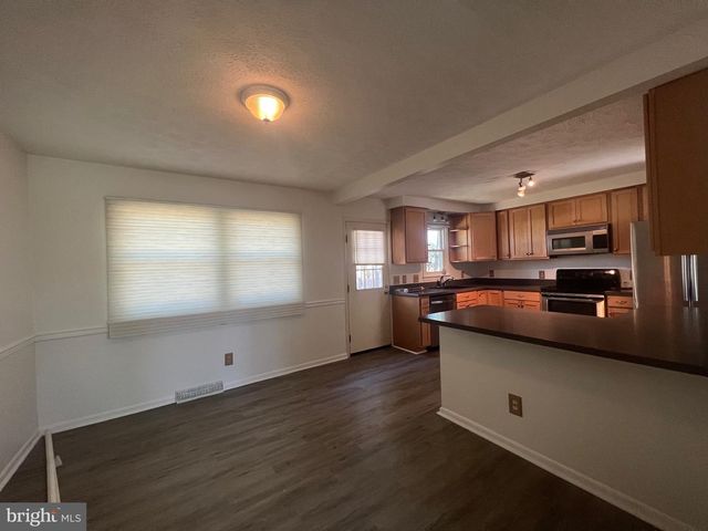 119 BUCKINGHAM DR, Stephens City, VA 22655