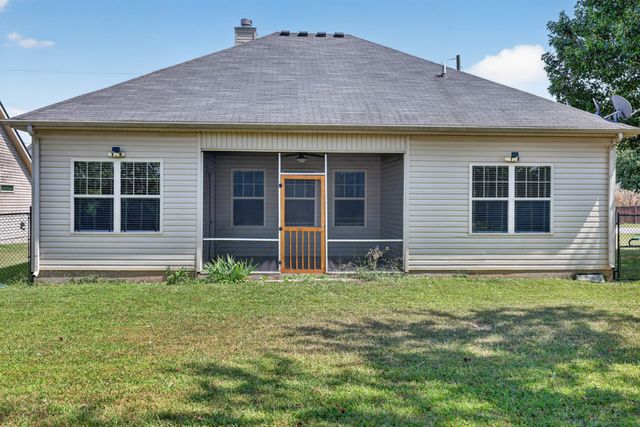 1021 Lindyn Lee Way, Gallatin, TN 37066