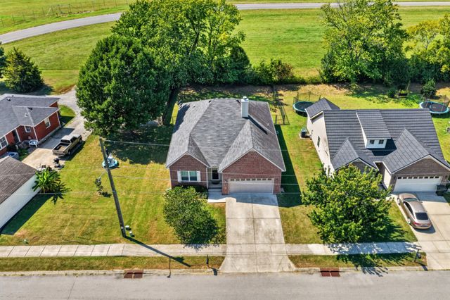 1021 Lindyn Lee Way, Gallatin, TN 37066