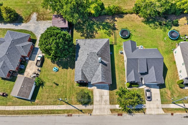 1021 Lindyn Lee Way, Gallatin, TN 37066