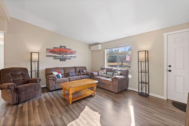 61445 SE 27th 22, Bend, OR 97702