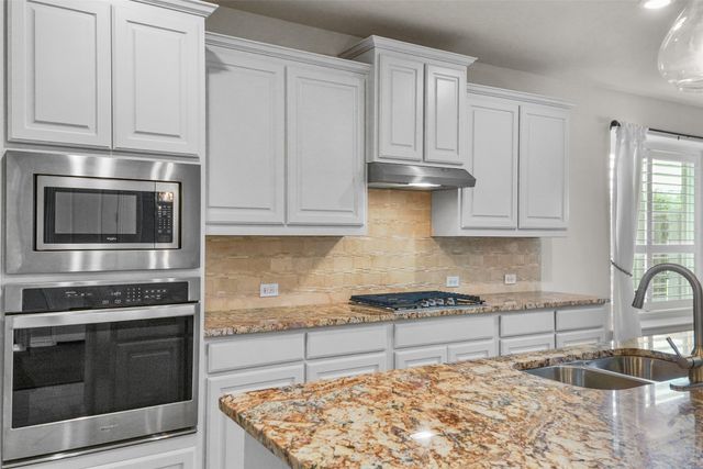 2828 Dancing Flame Drive, Denton, TX 76201