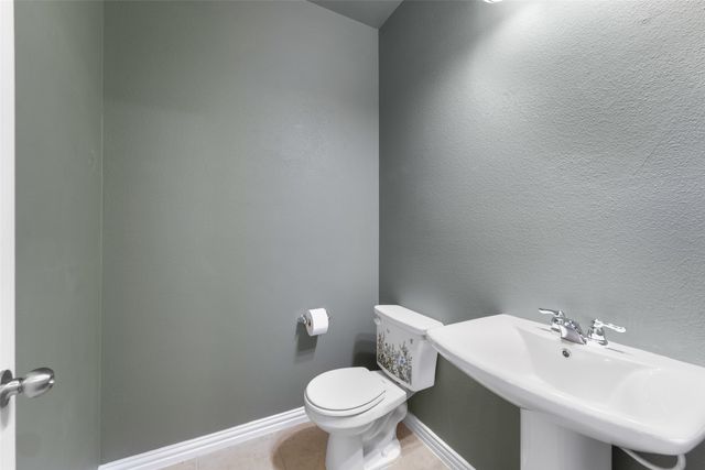 2828 Dancing Flame Drive, Denton, TX 76201