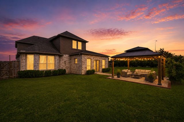 2828 Dancing Flame Drive, Denton, TX 76201