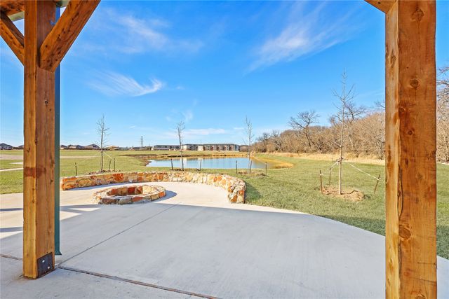 101 Manchester Drive, Cleburne, TX 76033