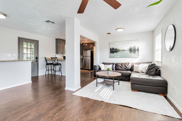1359 GLENN DR, Canyon Lake, TX 78133