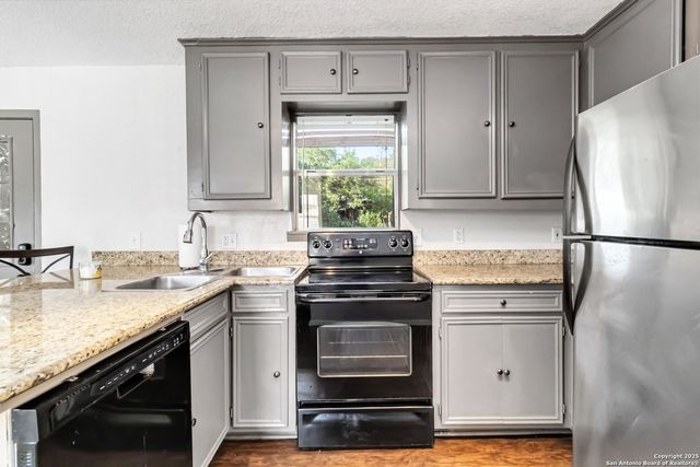 1359 GLENN DR, Canyon Lake, TX 78133