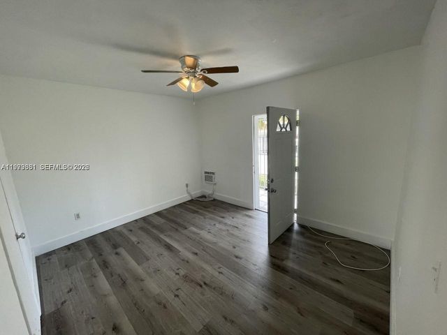 1780 NE 146th St A, Miami, FL 33181