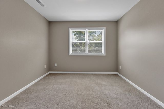 5904 Wakefield Avenue, Cleveland, OH 44102