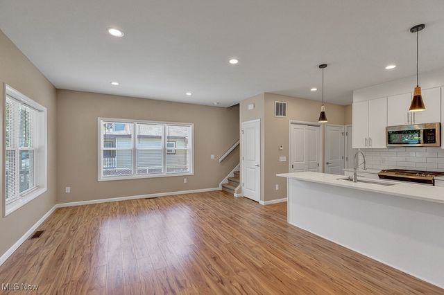 5904 Wakefield Avenue, Cleveland, OH 44102