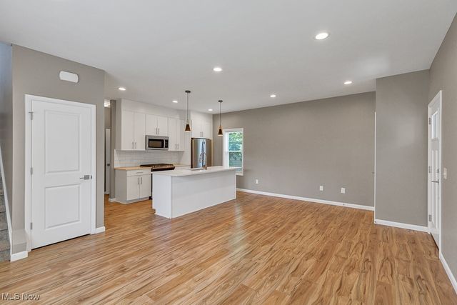 5904 Wakefield Avenue, Cleveland, OH 44102