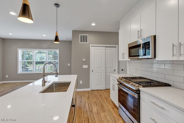 5904 Wakefield Avenue, Cleveland, OH 44102