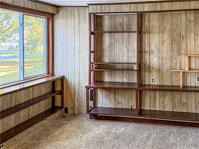 132 Van Mara Drive, Cicero, NY 13212