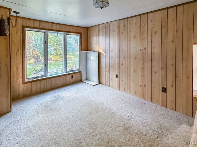 132 Van Mara Drive, Cicero, NY 13212