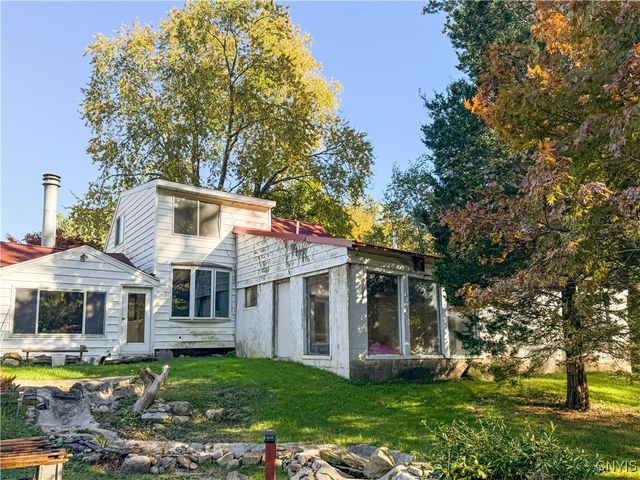 132 Van Mara Drive, Cicero, NY 13212