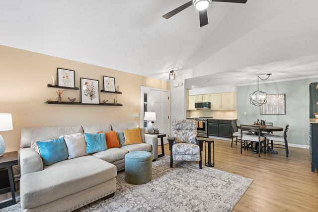 497 Market Street, Lithopolis, OH 43136