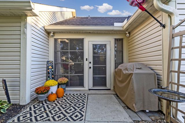 497 Market Street, Lithopolis, OH 43136