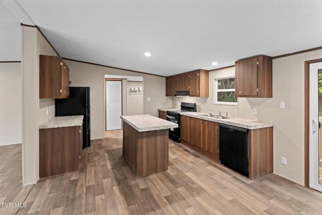 569 Bancroft Chapel Road, Kingsport, TN 37660