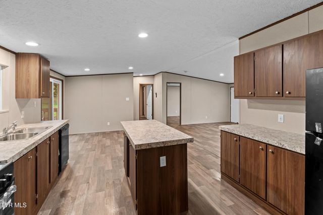 569 Bancroft Chapel Road, Kingsport, TN 37660