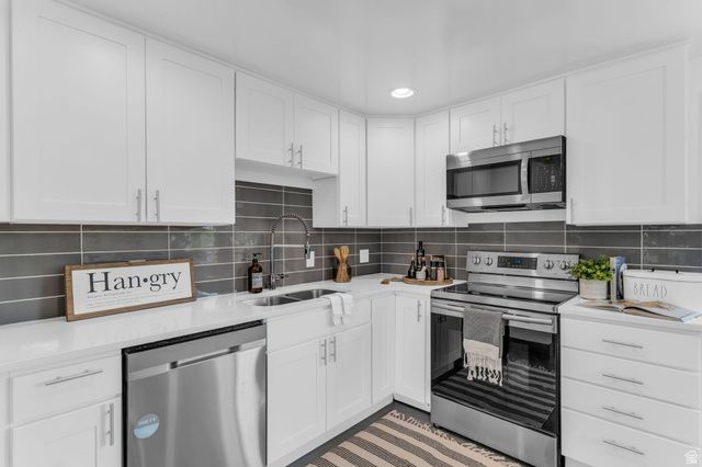 6685 S 1680 E, Cottonwood Heights, UT 84121