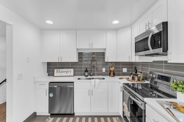 6685 S 1680 E, Cottonwood Heights, UT 84121