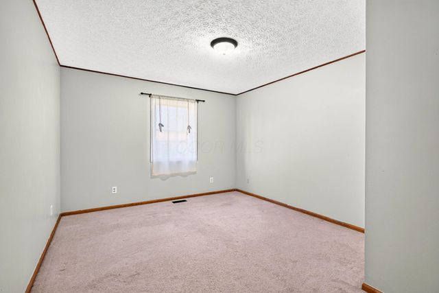 284 Cline Court, Ashville, OH 43103