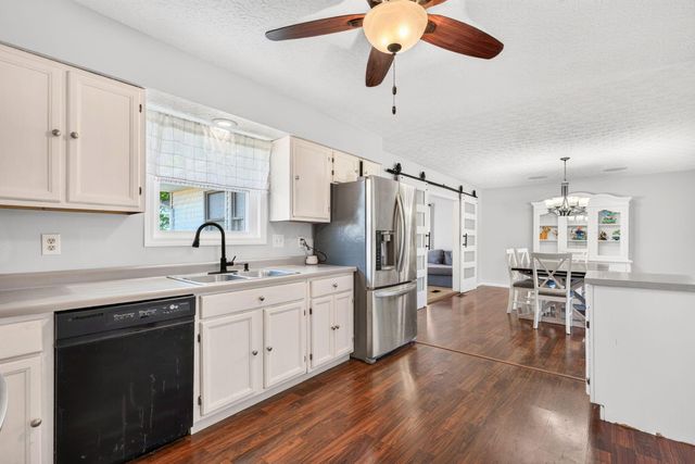 284 Cline Court, Ashville, OH 43103
