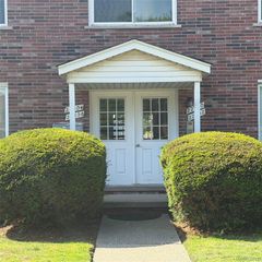 22204 E 11 Mile Road, Saint Clair Shores, MI 48081