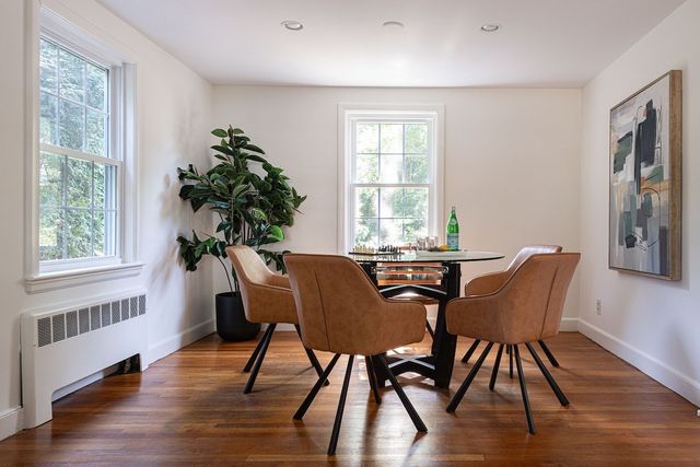 28 Middle St, Lexington, MA 02421