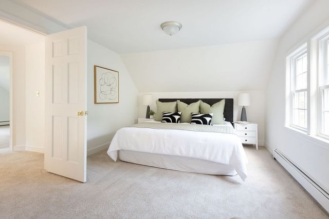 28 Middle St, Lexington, MA 02421
