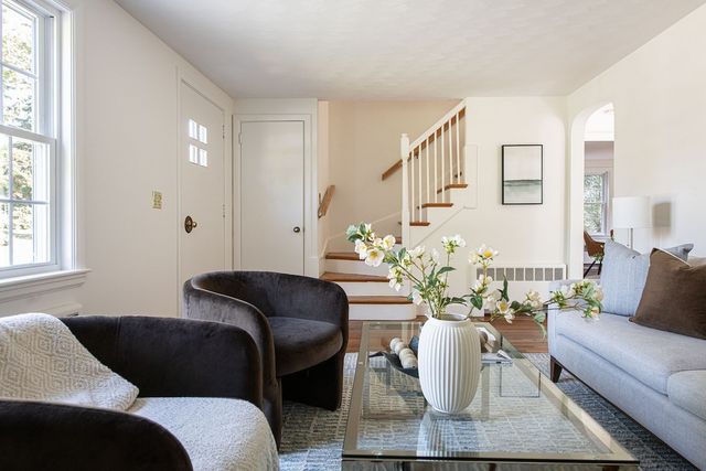 28 Middle St, Lexington, MA 02421
