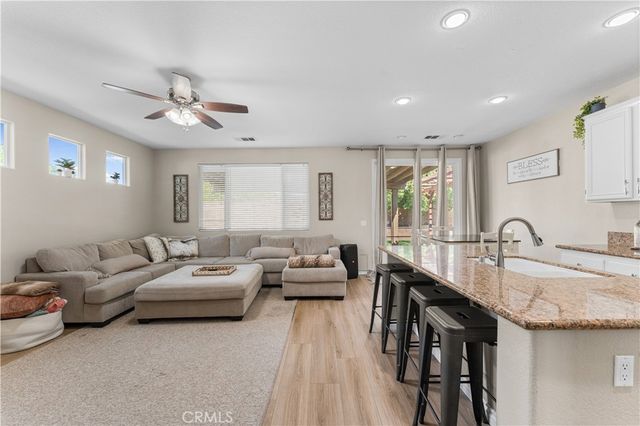 44340 46th W, Lancaster, CA 93536