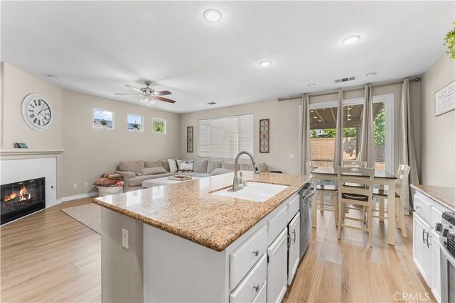 44340 46th W, Lancaster, CA 93536