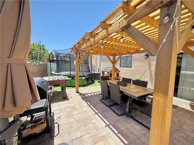 6240 Dartington Hall Street, Henderson, NV 89011