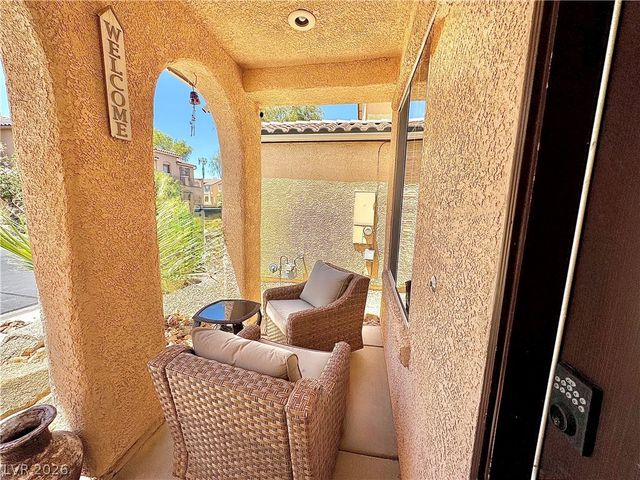 6240 Dartington Hall Street, Henderson, NV 89011