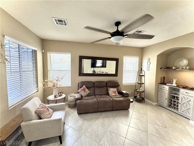 6240 Dartington Hall Street, Henderson, NV 89011