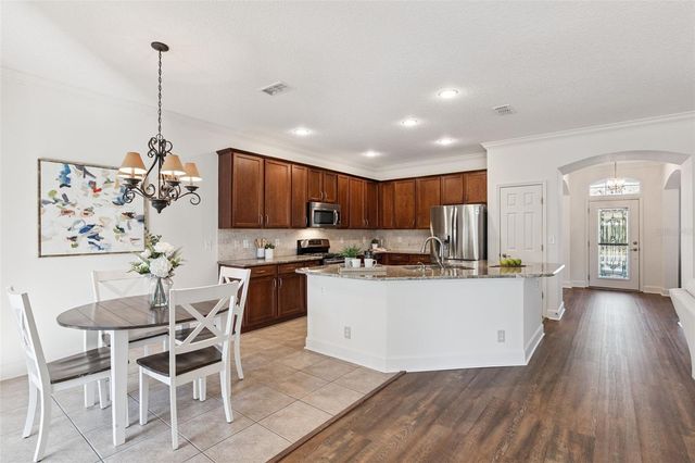 102 AVENHAM DRIVE, Deland, FL 32724