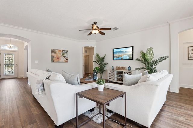 102 AVENHAM DRIVE, Deland, FL 32724