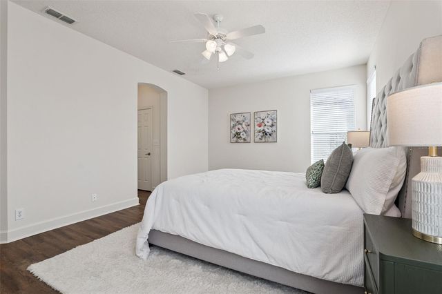 102 AVENHAM DRIVE, Deland, FL 32724